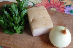 Chisatura sau pasta de slanina, ceapa si patrunjel
