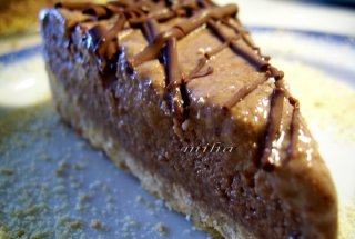 Tort cu inghetata de ciocolata