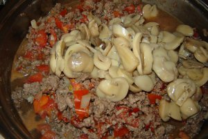 Carne tocata in cuib de mamaliga