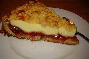 Tarta cu prune si branza de vaci