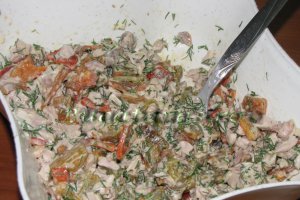 Salata cu pui si ardei copt