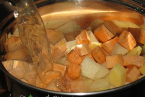 Curry cu cartofi si mazare