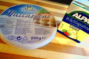 Rulada cu crema de branza