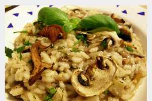 Risotto cu doua feluri de ciuperci