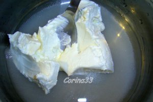 Rulada cu crema caramel si cocos