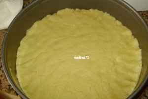 Tort de branza cu piersici