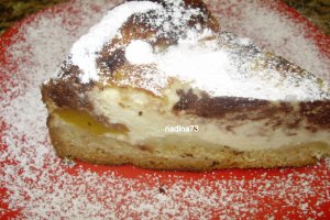 Tort de branza cu piersici