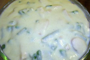 Pui cu fasole verde si sos de smantana