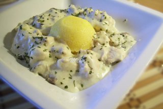 Ciulama cu pui si ciuperci