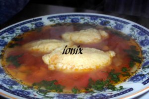 Supă de legume cu găluşte