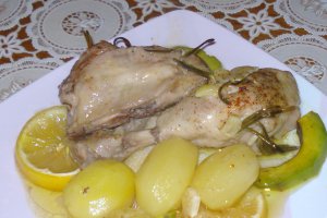 Pui cu rozmarin,avocado si usturoi