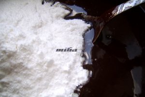 Negresa cu inima de cocos