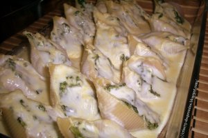 Paste umplute