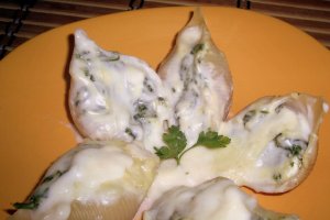 Paste umplute