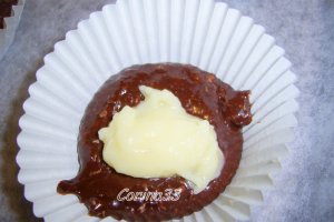 Briose negricioase cu cocos si budinca