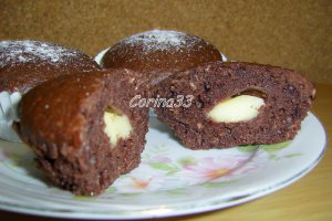 Briose negricioase cu cocos si budinca
