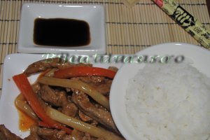 Vita chinezeasca picanta, cu ardei si sparanghel alb