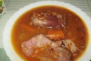 Ciorba de fasole tarcata cu ciolan afumat