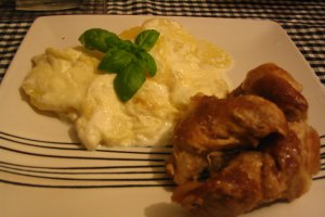 Cartofi gratinati