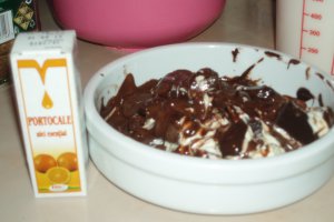 Prajitura  " Desteapta " cu ciocolata si aroma de portocala