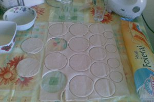 Cosulete din foietaj cu icre