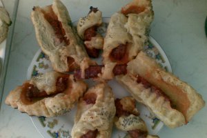Carnaciori inveliti in foietaj