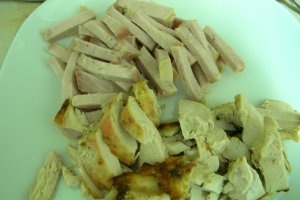 Zdrente de cartofi cu sos de smantana si carne