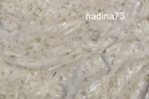 Clatite cu frisca si nuca