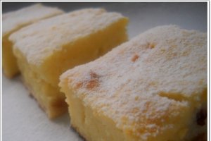Prajitura cu branza si stafide