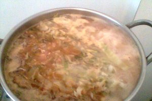 Ciorba de varza cu costita afumata