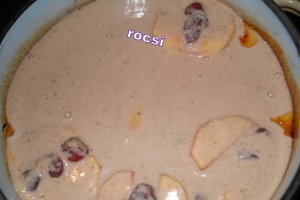 Tort de mere cu nuca