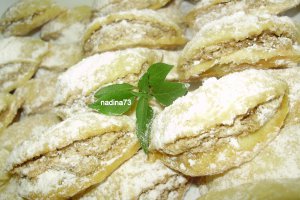 Cornulete fragede cu nuca