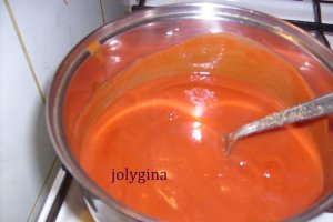 File de pangasius pane la cuptor cu piure si sos de rosii