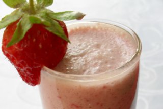 Cocktail cu lapte si capsuni