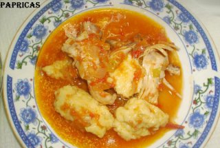 Papricas cu carne de pui si galusti