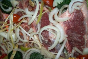 Pulpa de vita cu legume la cuptor