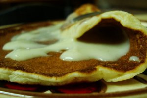 Pancakes cu sos de vanilie