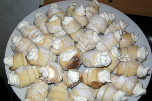 Cornete cu frisca
