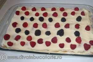 Tiramisu reţetă cu fructe