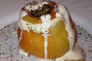 Ardei umpluti cu crema de branza la cuptor