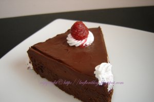 Tort de ciocolata Monti