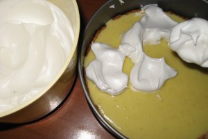 Tarta cu crema de lamaie si bezea