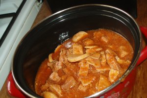 Tochitura a la Gilda cu mamaliguta