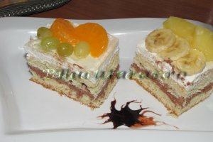 Prajitura duet cu fructe