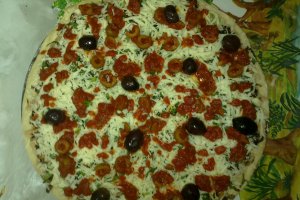 Pizza cu ton si alge de mare