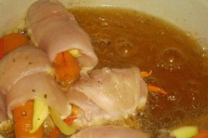 Rulouri de pui cu banane
