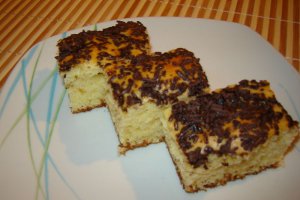 Prajitura cu iaurt si ciocolata
