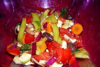 Salata mediteraneana Medley