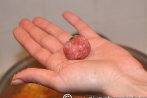 Ciorba cu perisoare