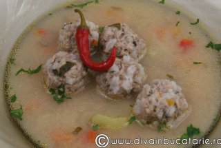 Ciorba cu perisoare